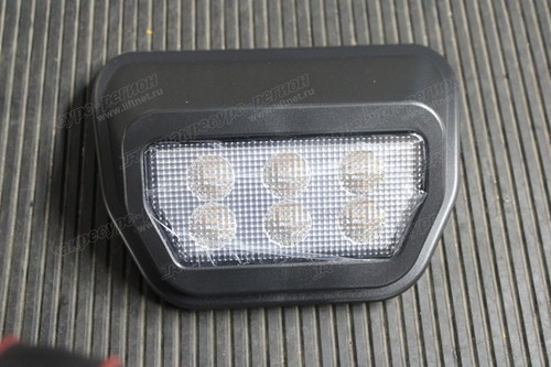 Фара рабочая задняя LG833G