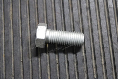 Болт M16×40 CDM6376, CDM6396