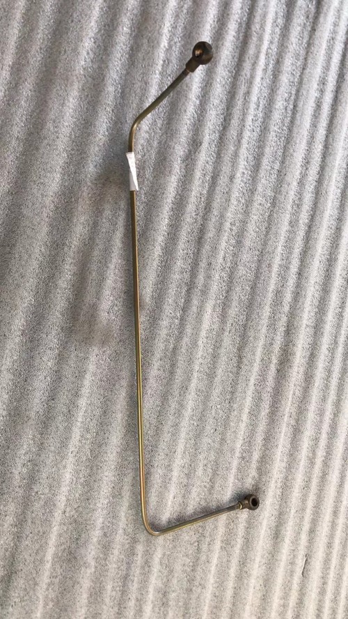 Трубка подвода смазки  балансира 17D0333