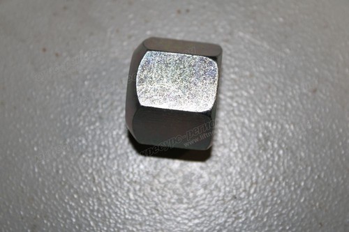 Гайка колеса CDM936N
