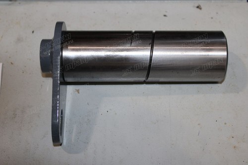 Палец верхний подъемного рычага CDM936N