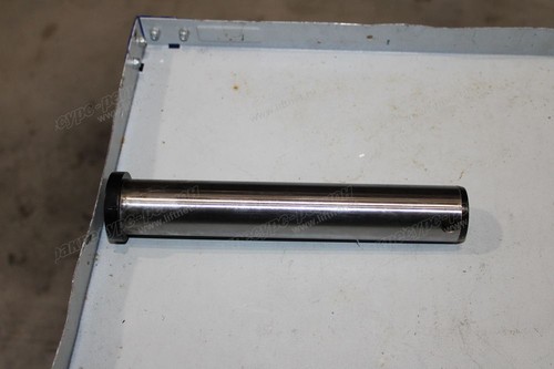 Палец крепления стрелы CDM6035FKH5