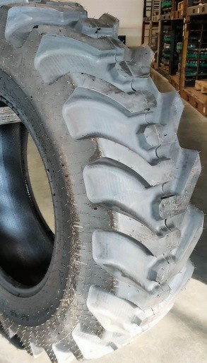 Шина Galaxy SUP IND LUG 16.9-28 14PR