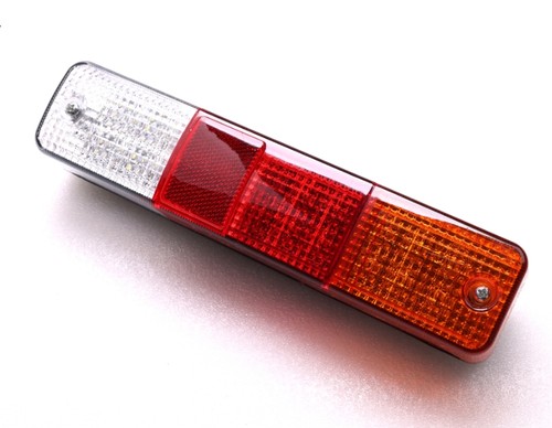 Фонарь задний комбинированный D08HLHWD24