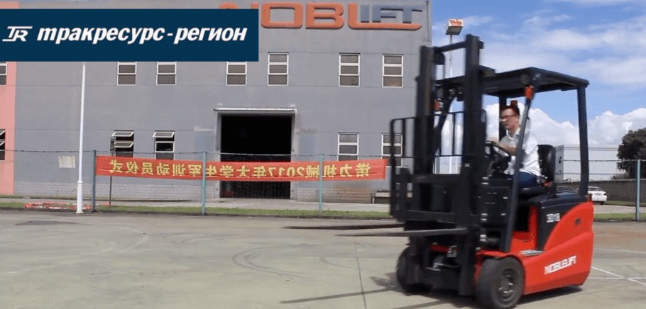 trehopornyj-vilochnyj-pogruzchik-noblelift-fe3d